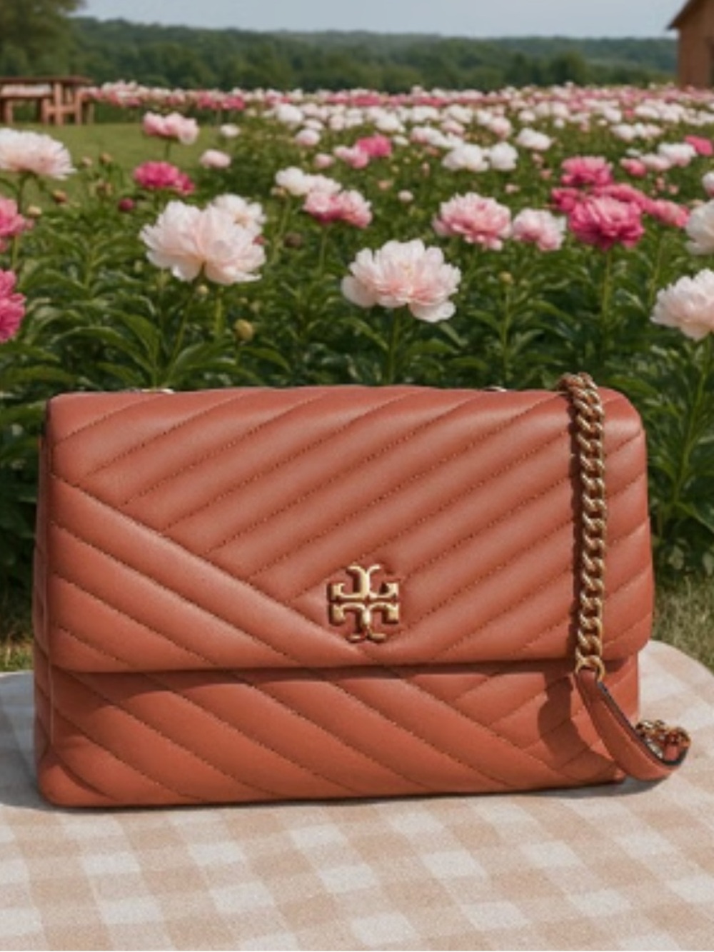 Tory Burch Kira Chevron Convertible Shoulder/Crossbody Bag - Picture 4 of 11